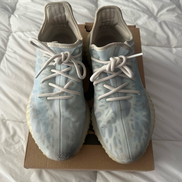Yeezy Women's Sneakers - Light Blue and White Size 8 Mens Very Airy Lightweight - Picture 3 of 6